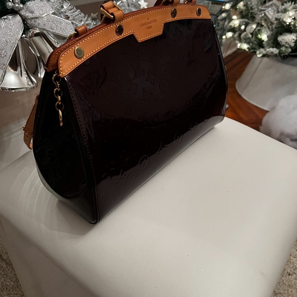 Louis Vuitton MM Brea Shoulder Bag - Picture 2 of 9